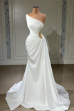 Beautiful Long White A-line Sleeveless Beading Wedding Dresses