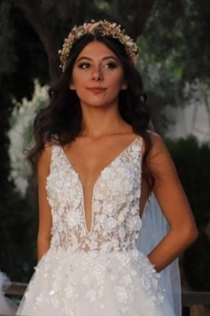 Beautiful Spaghetti Sleeveless A-Line Floor-Length Tulle Wedding Dresses with Chapel Train-misshow.com