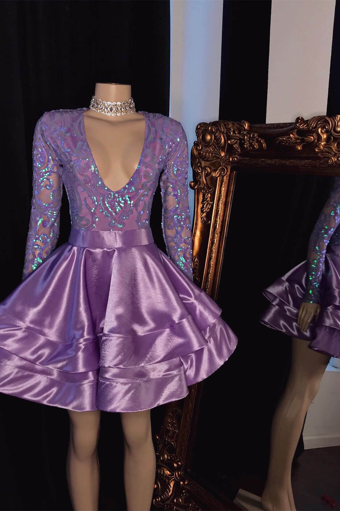 Beautiful V-neck Mini Prom Dress With Long Sleeves-misshow.com