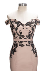 Looking for Prom Dresses,Bridesmaid Dresses in Stretch Satin, Mermaid style, and Gorgeous Lace,Appliques work  MISSHOW has all covered on this elegant Cap Sleeves Mermaid Long Off-shoulder Applique Prom Dresses.