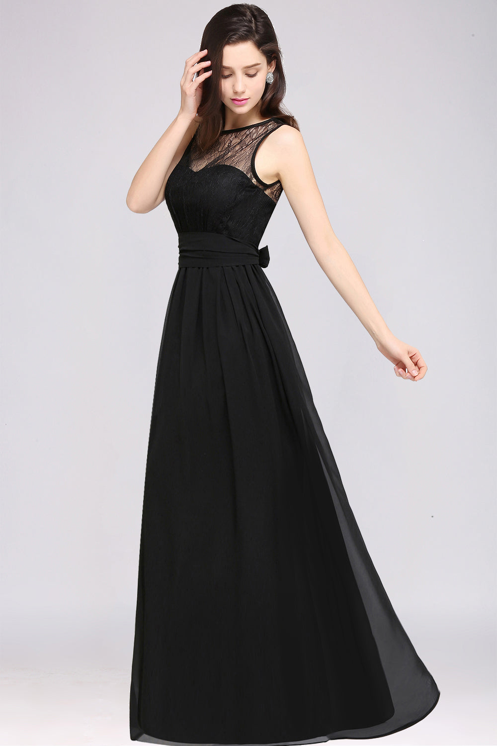 Chic Jewel Open-Back Bridesmaid Dresses with Bow Lace Ruffle Maid of Honor Dresses