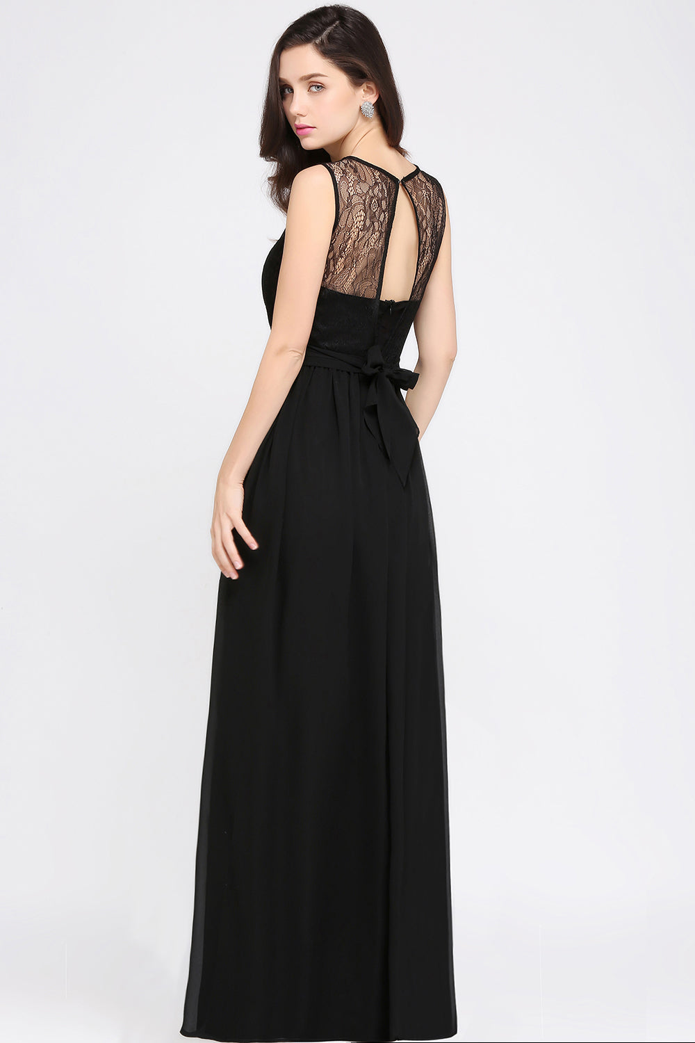 Chic Jewel Open-Back Bridesmaid Dresses with Bow Lace Ruffle Maid of Honor Dresses