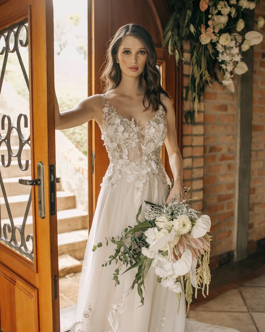 Chic Long A-line Sleeveless Flowers Backless Wedding Dress With Lace-misshow.com