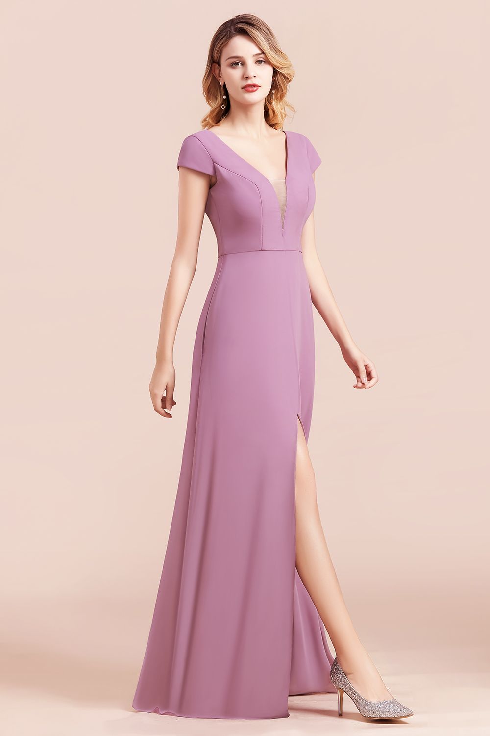 Chic V-Neck Chiffon Wisteria Bridesmaid dresses with Short Sleeves