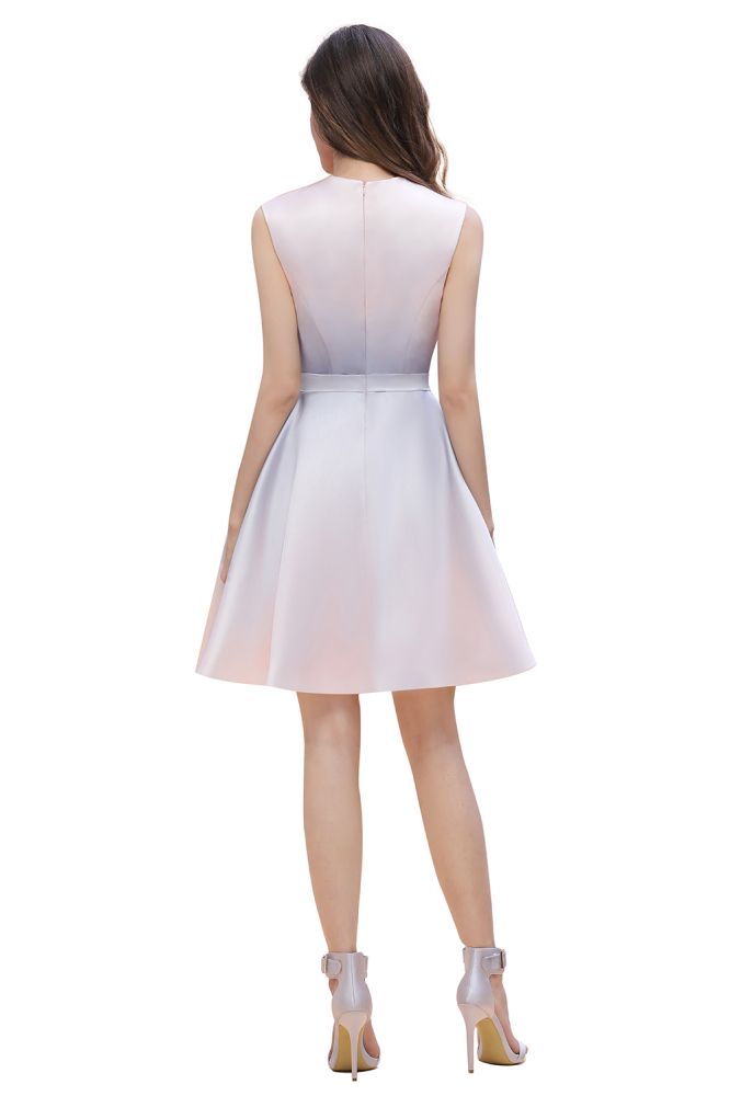 The gorgeous Crew Neck Sleeveless Gradient Aline Short Party Dress Daily Casual Dress will stun every girl. The Satin,Tulle Vintage Party dress will add extra elegance to your wholesale look.