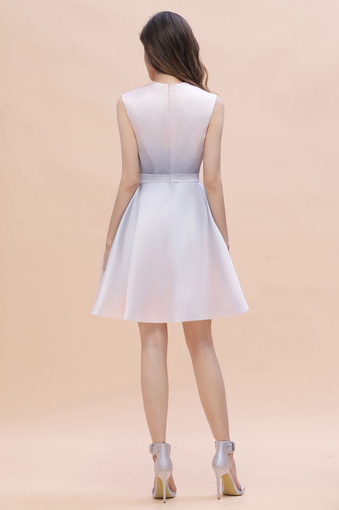 The gorgeous Crew Neck Sleeveless Gradient Aline Short Party Dress Daily Casual Dress will stun every girl. The Satin,Tulle Vintage Party dress will add extra elegance to your wholesale look.