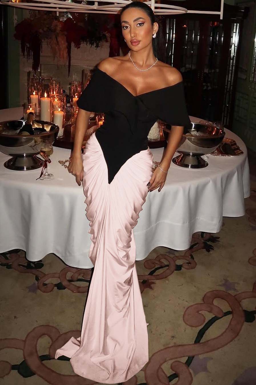 Off the Shoulder Strapless Mermaid Long Formal Dress With Pleated Gloves