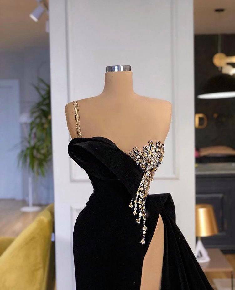 Elegant Black Split Front One Shoulder Prom Dress With Beading-misshow.com