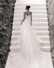 Elegant Designer Appliques A-line Wedding Dresses With Lace-misshow.com