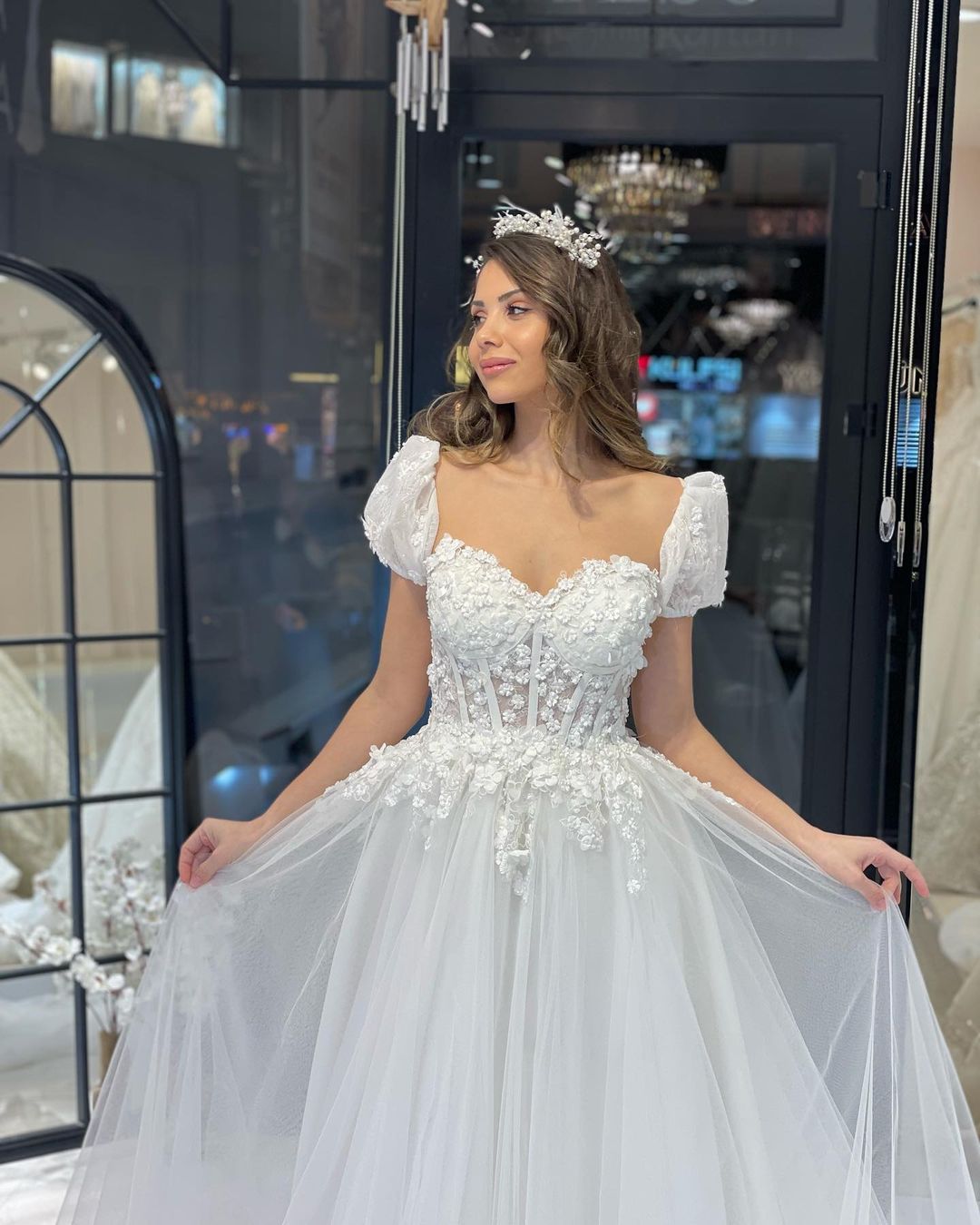 Elegant Floor Length Sweetheart Short Sleeves A-Line Tulle Wedding Dress-misshow.com