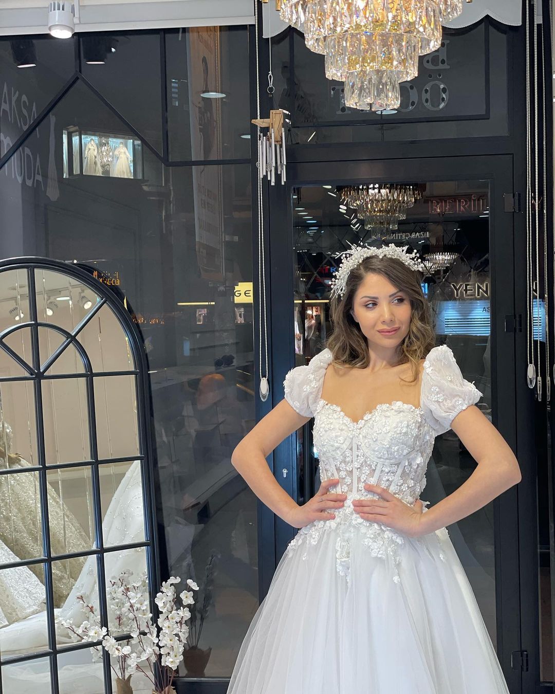 Elegant Floor Length Sweetheart Short Sleeves A-Line Tulle Wedding Dress-misshow.com