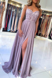 Elegante lila A-Linie Split lange Abendkleider mit Spitze