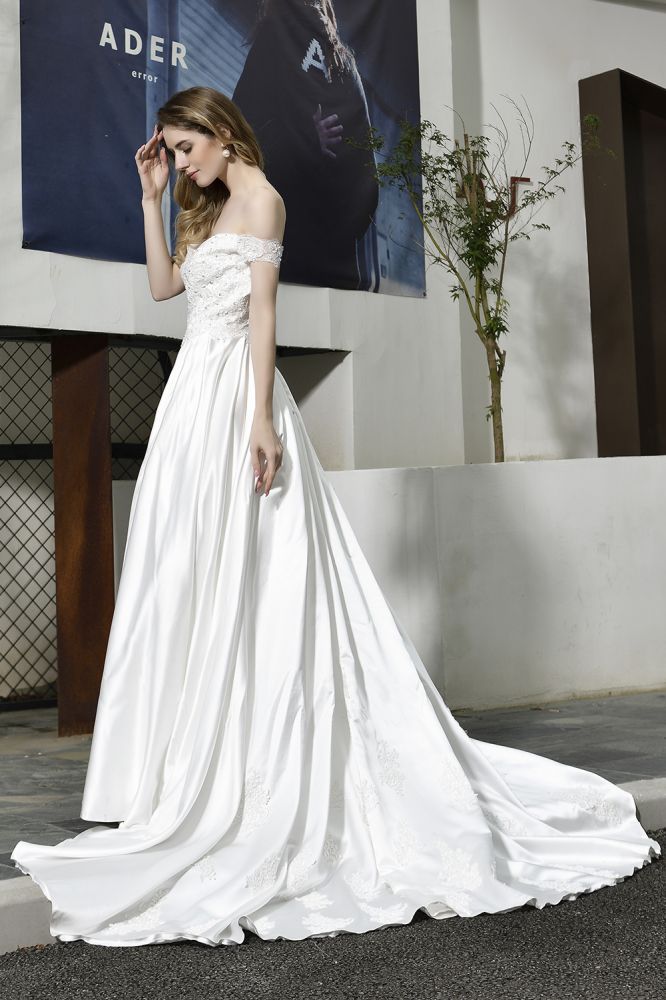 Top 5 Captivating Bridal Gowns. A Line Wedding Dress, Modern wedding… | by  Sridevi J | Medium