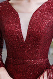 The gorgeous Elegant Sequined Burgundy V-Neck Mermaid Cocktail Party Dress Floor Length will stun every girl. The Tulle,Sequined Vintage Party dress will add extra elegance to your wholesale look.