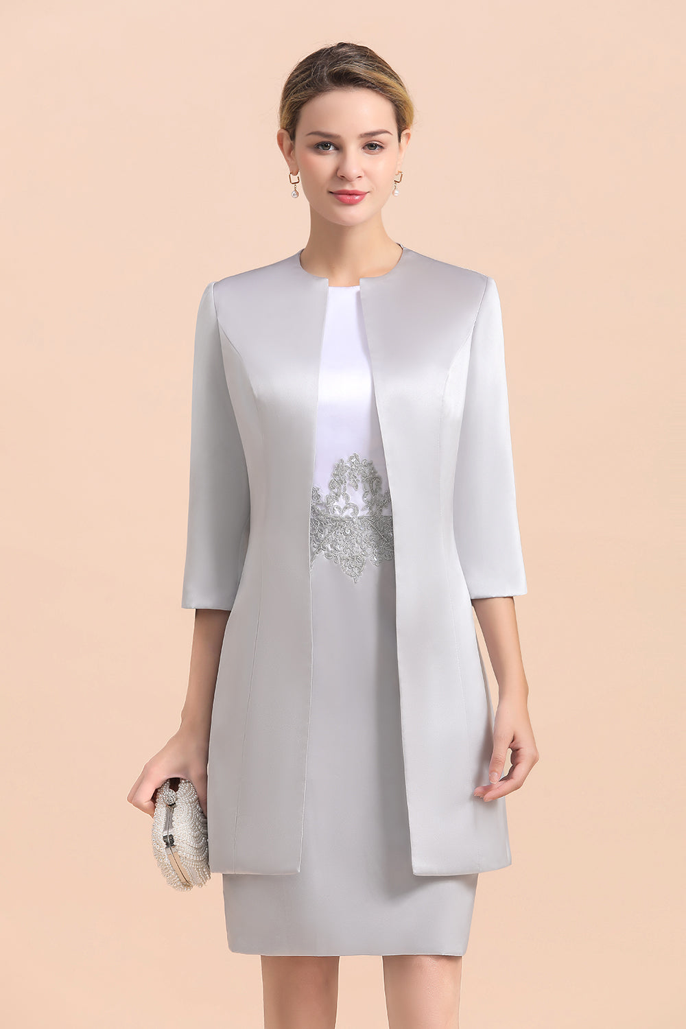 Elegant Silver Short Mother Of the Bride Dress Knee-Length Wedding Party Gowns Elegant Silver Short Mother Of the Bride Dress Knee-Length Wedding Party Gowns