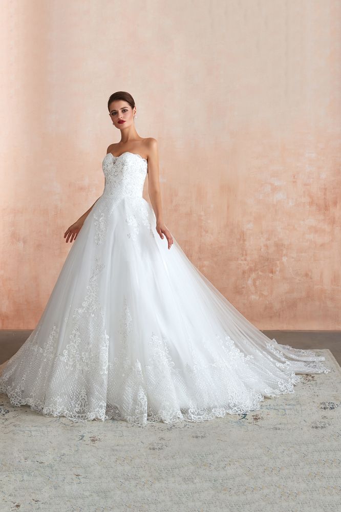 MISSHOW offers Elegant Sweetheart White Wedding Dress, Simple Tulle Beach Aline Ball Gown at a good price from White,Ivory,Tulle to A-line,Ball Gown,Princess Floor-length them. Stunning yet affordable Sleeveless .