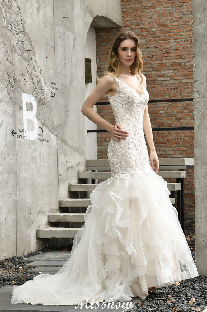 MISSHOW offers Elegant V-Neck Mermaid Bridal Gown Tulle Lace Appliques Puffy Wedding Dress at a good price from Ivory,Tulle to Mermaid Floor-length them. Stunning yet affordable Sleeveless .