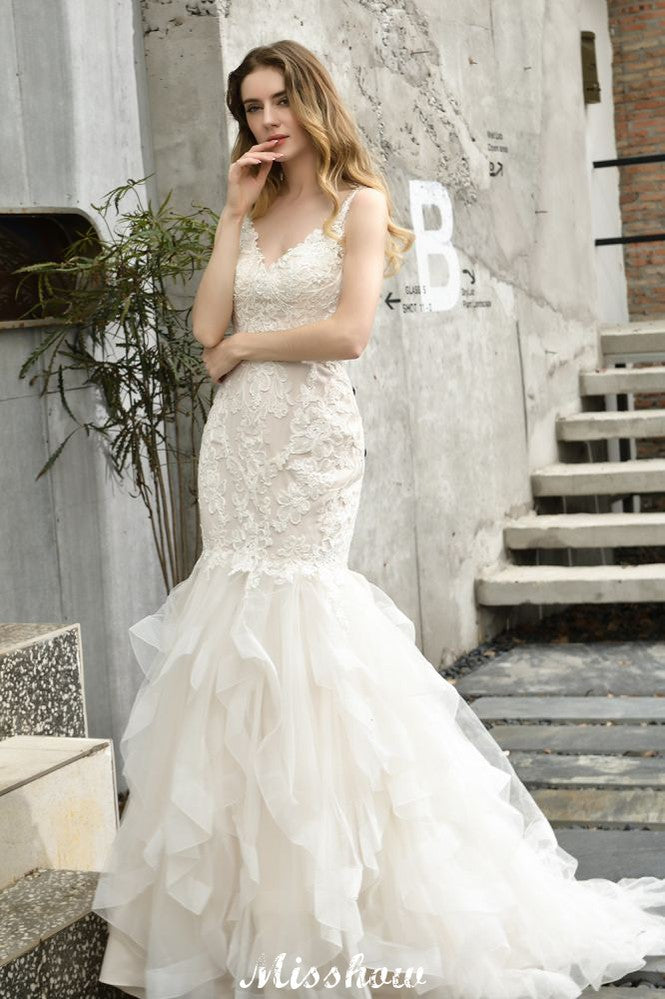 MISSHOW offers Elegant V-Neck Mermaid Bridal Gown Tulle Lace Appliques Puffy Wedding Dress at a good price from Ivory,Tulle to Mermaid Floor-length them. Stunning yet affordable Sleeveless .