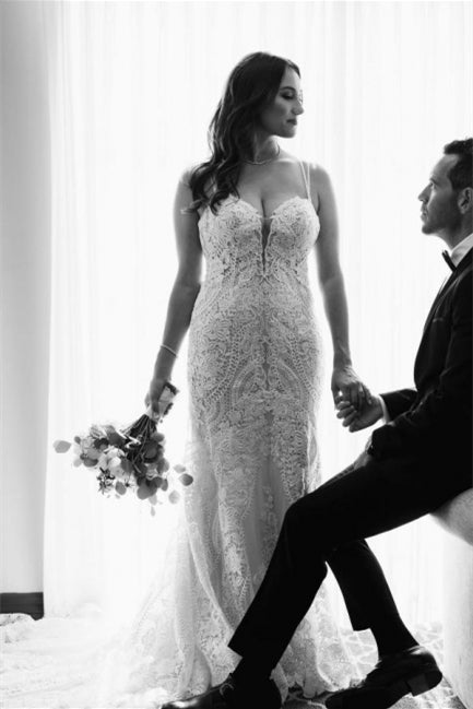 Elegant White V-neck Backless Mermaid Wedding Dresses With Lace-misshow.com
