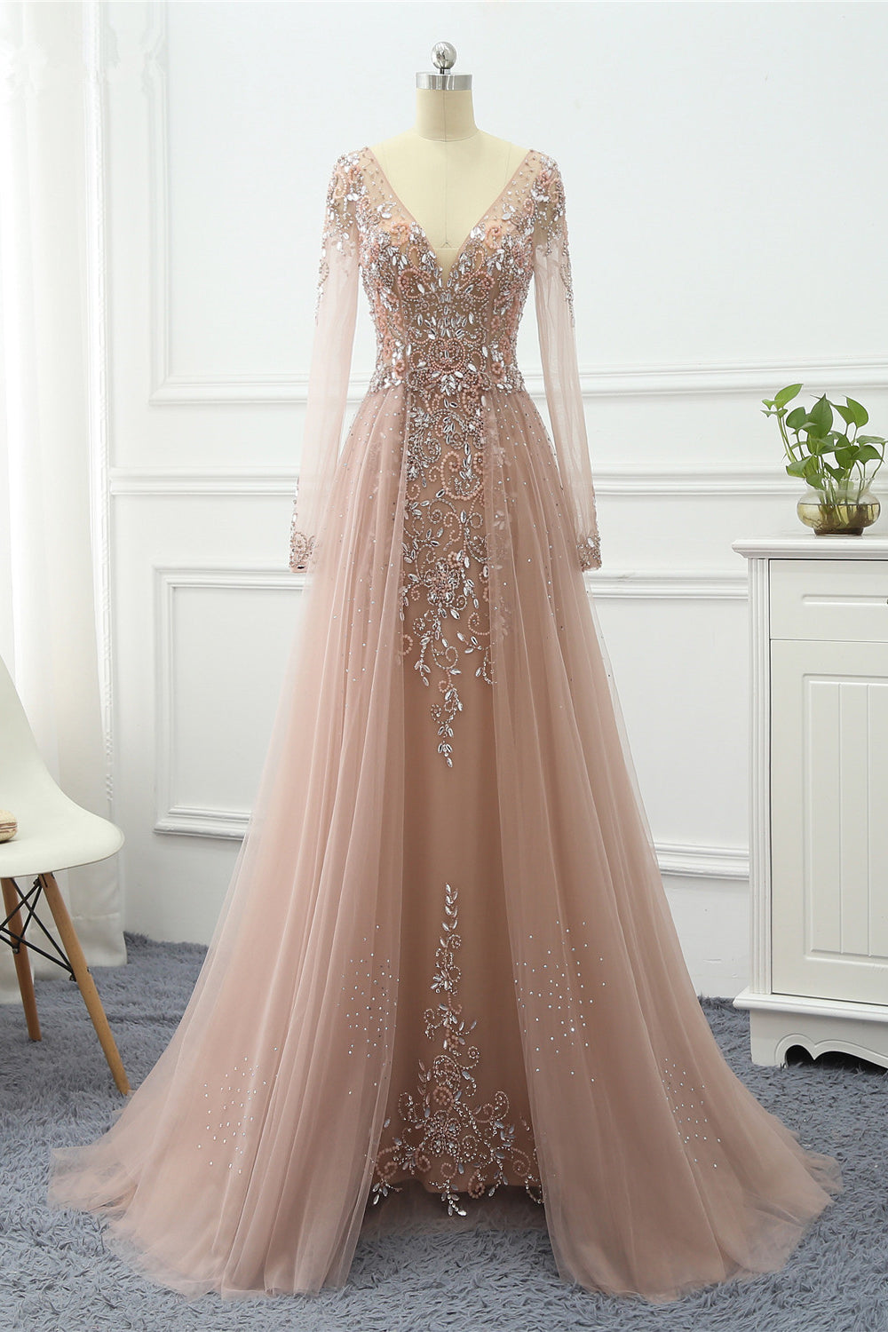 V Neck Long Sleeves Formal Dress Tulle Ruffles With Beading Appliques