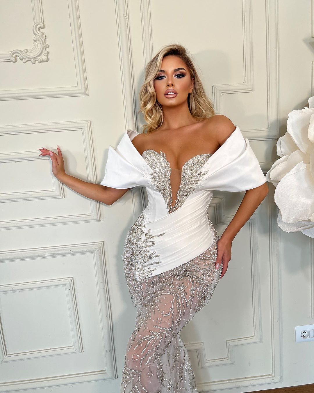 Heavy White Off the Shoulder Long Formal Dress Sleeveless Tulle