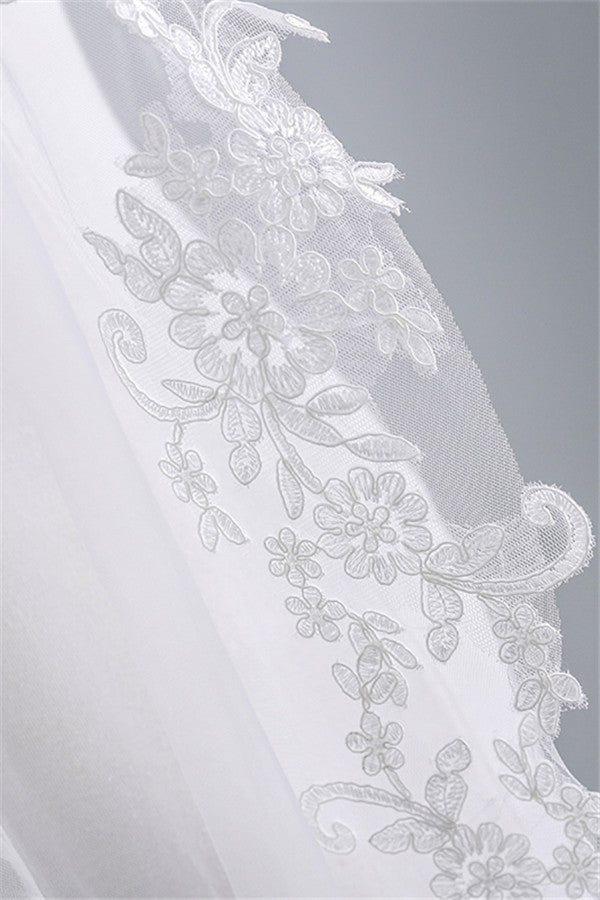 Shop MISSHOW US for a Fashion Tulle Lace Lace Applique Edge 1.7*1.5M Wedding Gloves. We have everything covered in this . 