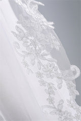 Shop MISSHOW US for a Fashion Tulle Lace Lace Applique Edge 1.7*1.5M Wedding Gloves. We have everything covered in this . 