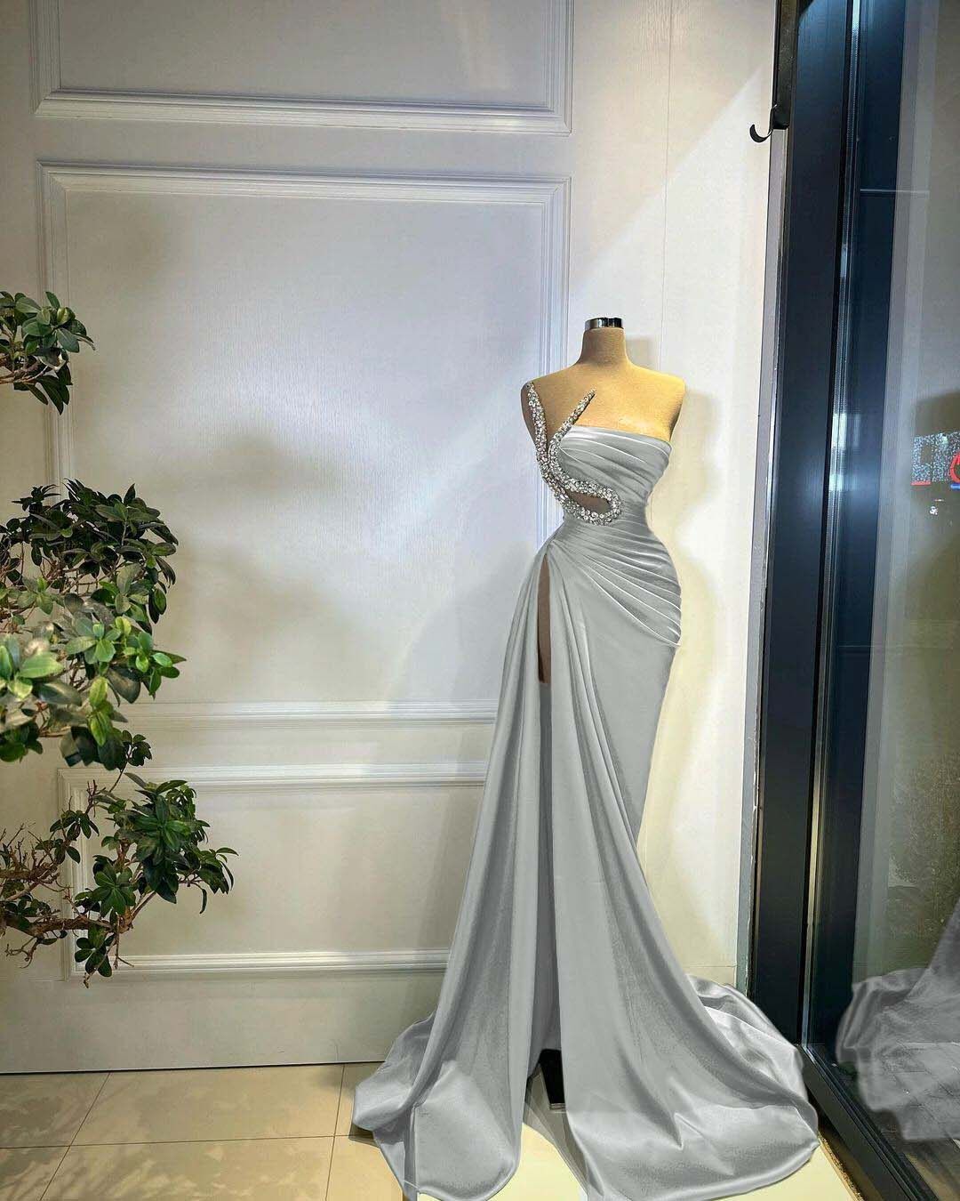 Strapless Sleeveless Long Mermaid Split Formal Dress With Beading