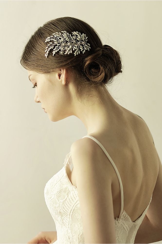Shop MISSHOW US for a glamourous Alloy Imitation Pearls Special Occasion Combs-Barrettes Headpiece with Rhinestone. We have everything covered in this . 