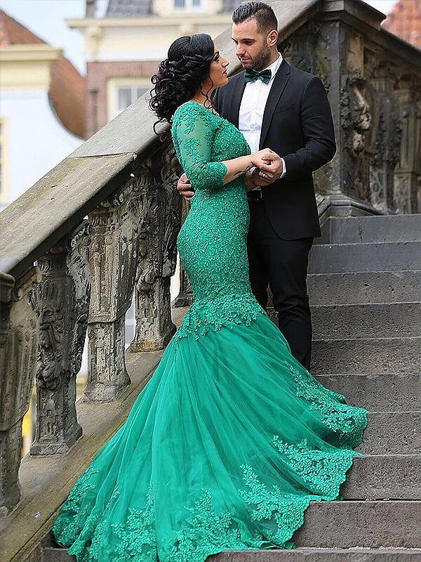 Gorgeous Mermaid V-neck Tulle Applique 3/4 Sleeves Plus Size Prom Dresses