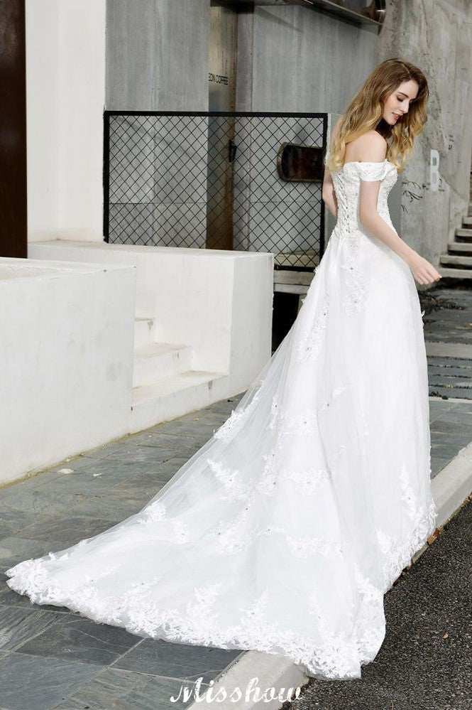 MISSHOW offers Gorgeous Off the Shoulder White aline Bridal Gown Garden Lace Appliques Wedding Dress at a good price from White,Ivory,Tulle to A-line,Ball Gown,Princess Floor-length them. Stunning yet affordable Cap Sleeves .