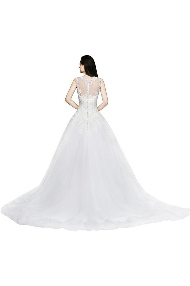 This elegant Scoop Tulle wedding dress with Lace could be custom made in plus size for curvy women. Plus size Sleeveless Princess bridal gowns are classic yet cheap.