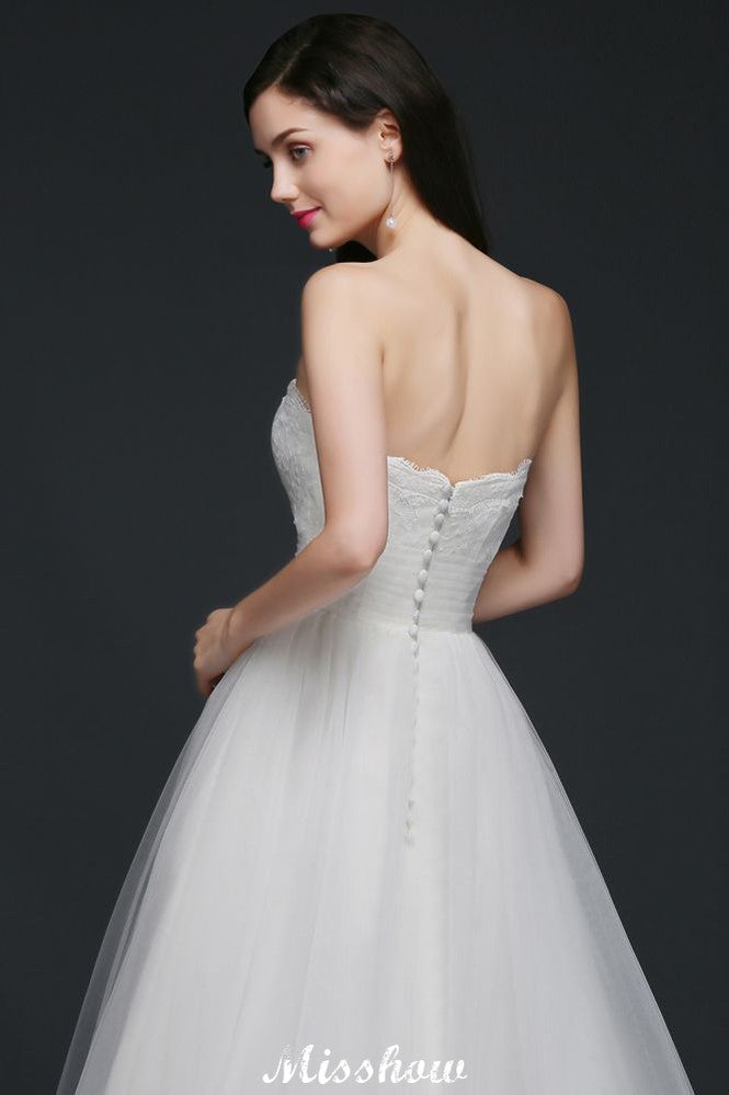 This elegant Strapless Tulle wedding dress with Lace could be custom made in plus size for curvy women. Plus size Sleeveless A-line bridal gowns are classic yet cheap.