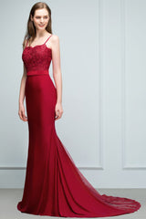 Looking for Prom Dresses,Evening Dresses in Stretch Satin,Tulle, Mermaid style, and Gorgeous Appliques,Ribbons work  MISSHOW has all covered on this elegant Long Burgundy Mermaid Spaghetti Sweetheart Appliques Prom Dresses with Beads.