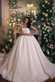 Luxurious A-line Princess Lace Sleeveless Ball Gown Wedding Dress