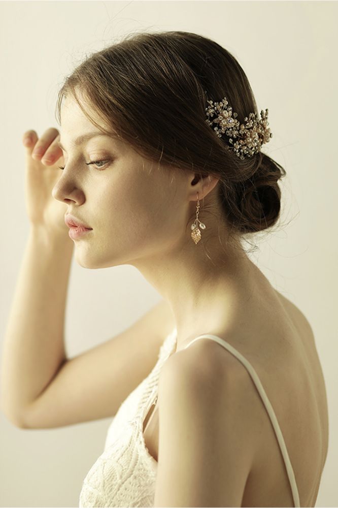 Shop MISSHOW US for a Luxury glamourous Alloy＆Rhinestone Special Occasion ＆Wedding Headbands Headpiece with Imitation Pearls. We have everything covered in this . 