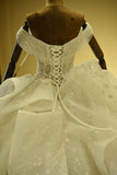 Luxury Sweetheart Lace-up Tulle Ball Gown Wedding Dress with Ruffles-misshow.com