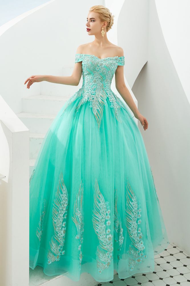 Looking for Prom Dresses,Evening Dresses,Homecoming Dresses,Quinceanera dresses in Tulle, A-line,Ball Gown,Princess style, and Gorgeous Beading,Embroidery work  MISSHOW has all covered on this elegant Modern Sleeveless aline Ball Gown Gold Appliques Off the Shoulder Tulle Party Gowns.
