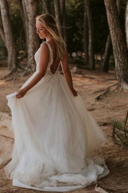 Modest Straps Sleeveless Column Floor-Length Tulle Wedding Dresses with Appliques-misshow.com