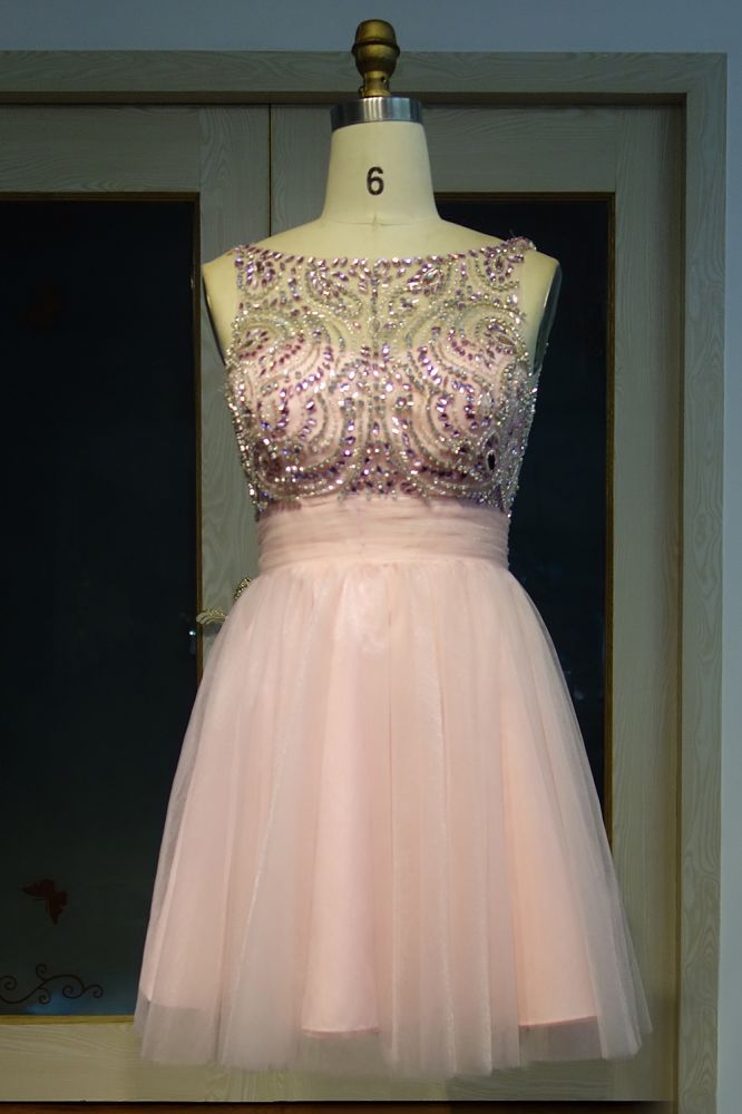 Looking for Realdressphotos in Tulle, A-line style, and Gorgeous Beading,Crystal,Sequined work  MISSHOW has all covered on this elegant Pink Crystal Beading A-line Short Scoop SleevelessProm Dresses.