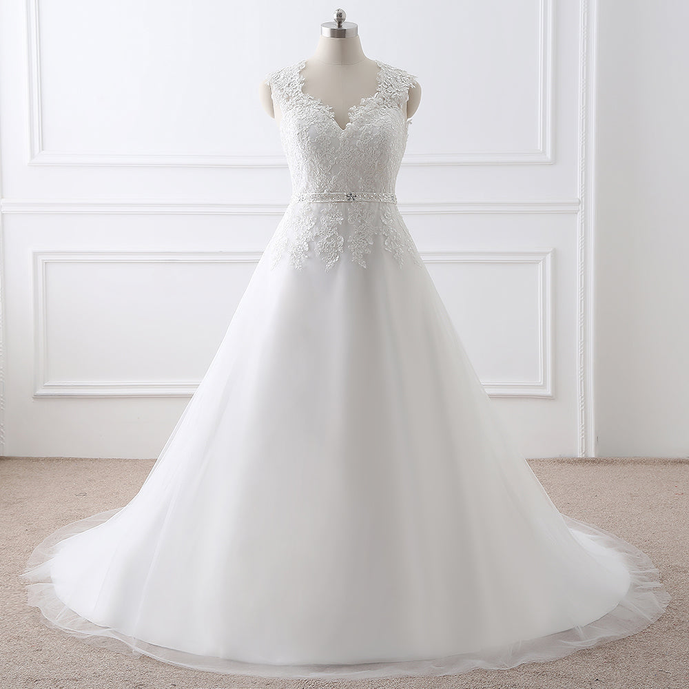 This elegant V-neck Tulle wedding dress with Lace could be custom made in plus size for curvy women. Plus size Sleeveless Princess bridal gowns are classic yet cheap.