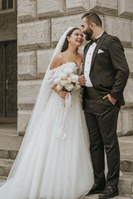 Romantic off-the-shoulder cap sleeves a-line tulle Wedding dress-misshow.com