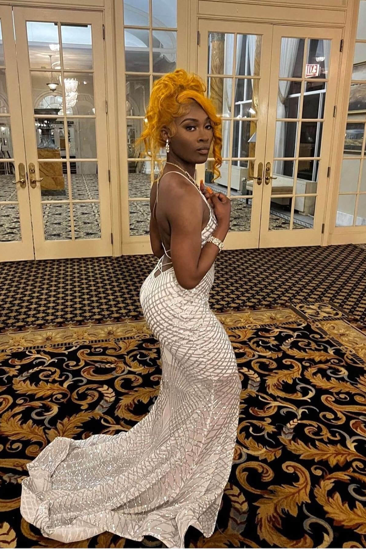 Sexy Criss-cross Straps Halter Sleeveless Mermaid Prom Dress With Applique-misshow.com