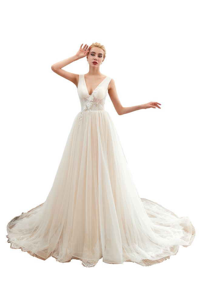 This elegant V-neck Tulle wedding dress with Lace,Beading,Rhinestone could be custom made in plus size for curvy women. Plus size Sleeveless A-line,Ball Gown bridal gowns are classic yet cheap.