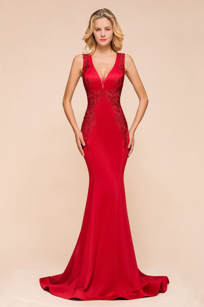 Looking for Prom Dresses,Evening Dresses in Healthy cloth, A-line style, and Gorgeous Lace,Rhinestone work  MISSHOW has all covered on this elegant Sexy V-neck Sleeveless Mermaid Evening Maxi Gown Floral Appliques Party Dress with Sweep Train.