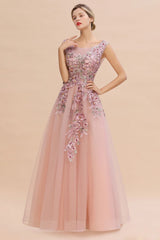 The gorgeous Sleeveless Aline Dusty Pink Long Evening Dress Tulle Lace Appliques Party Dress will stun every girl. The Tulle Vintage Party dress will add extra elegance to your wholesale look.