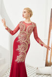 MISSHOW offers Slim Long Sleeves Gold Appliques Mermaid Evening Gowns Floor Length Event Party Dress at a good price from Burgundy,Tulle,Lace to Mermaid Floor-length them. Stunning yet affordable Long Sleeves Prom Dresses,Evening Dresses,Homecoming Dresses,Quinceanera dresses.