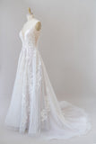 Spaghetti Strap Lace Appliques Tulle Wedding Dress