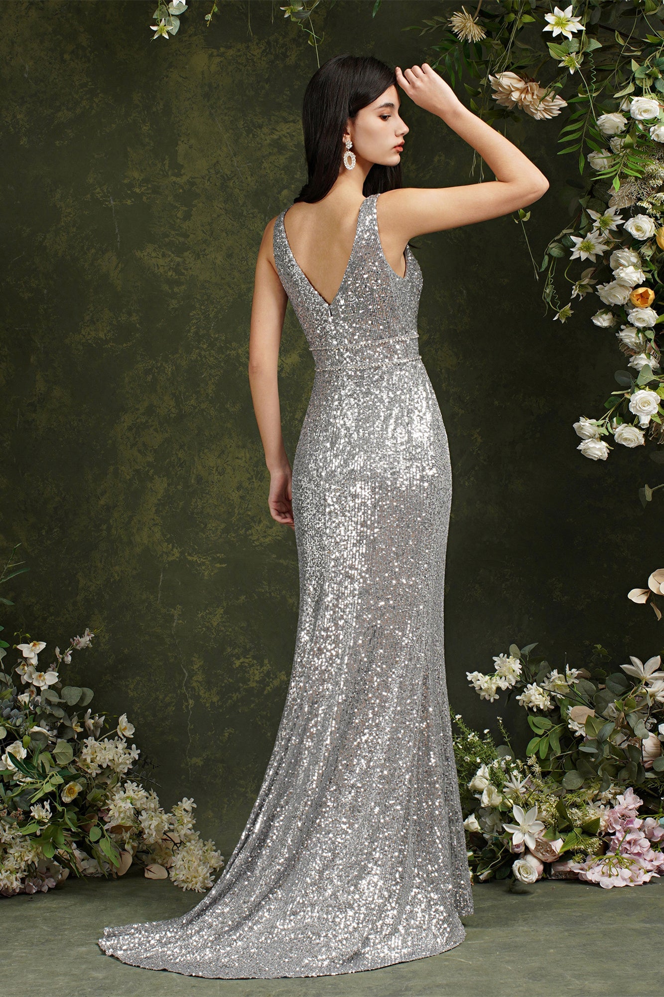 Sparkly Mermaid Wide Straps V-neck Sequins Bridesmaid/Prom Dress With Side Slit-misshow.com