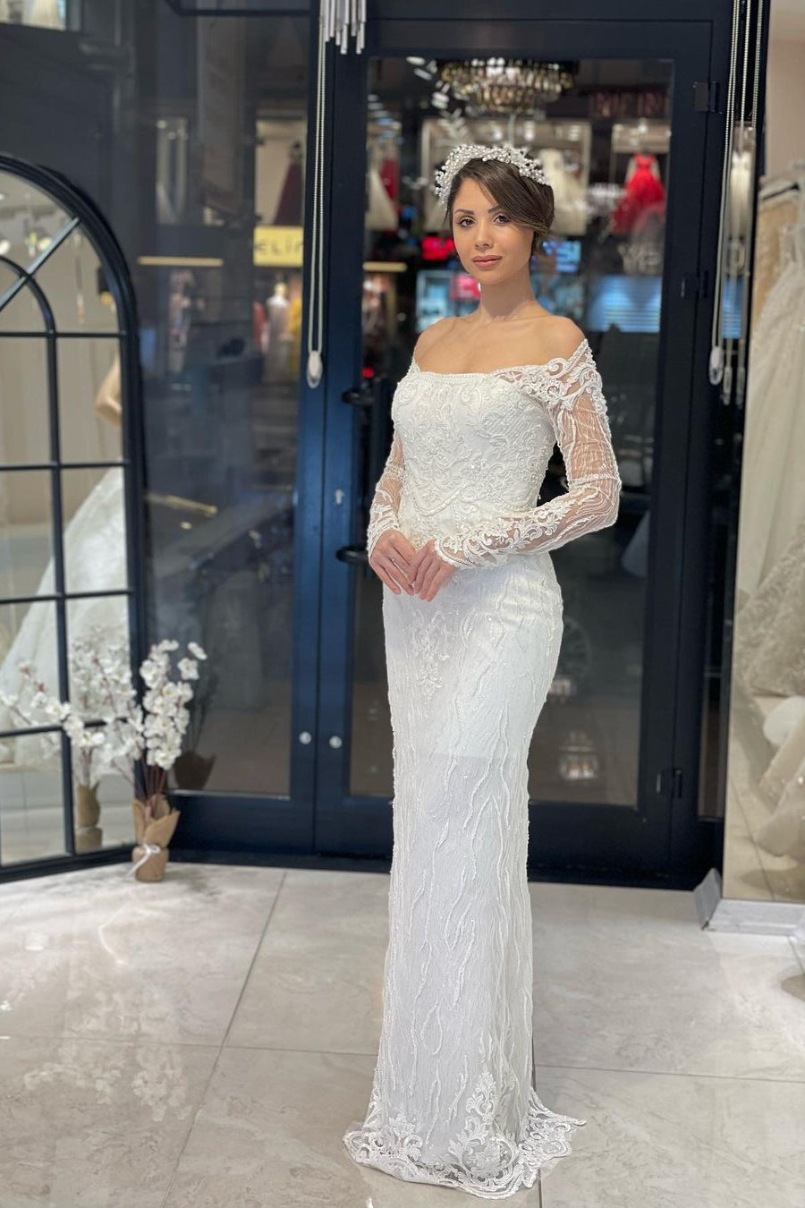 Trendy Floor Length Long Sleeves Mermaid Lace Wedding Dress-misshow.com
